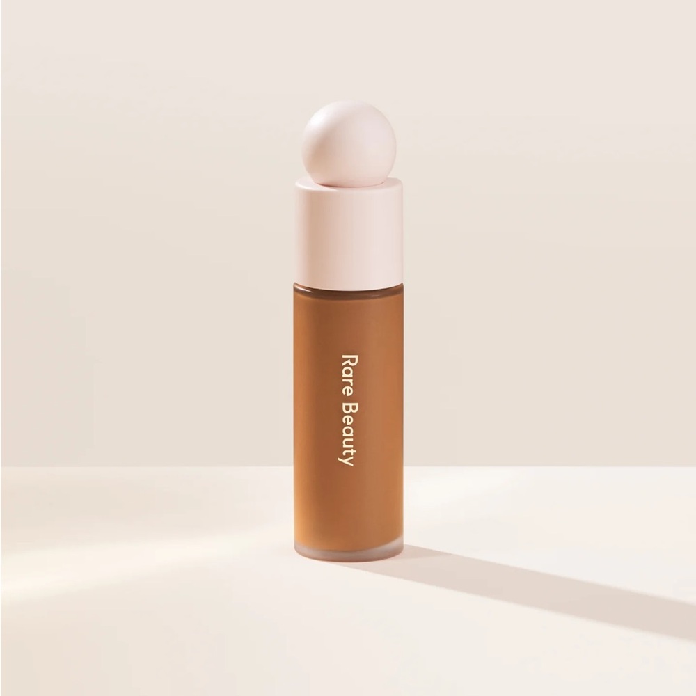 Rare Beauty Liquid Touch Weightless Foundation Medium Coverage